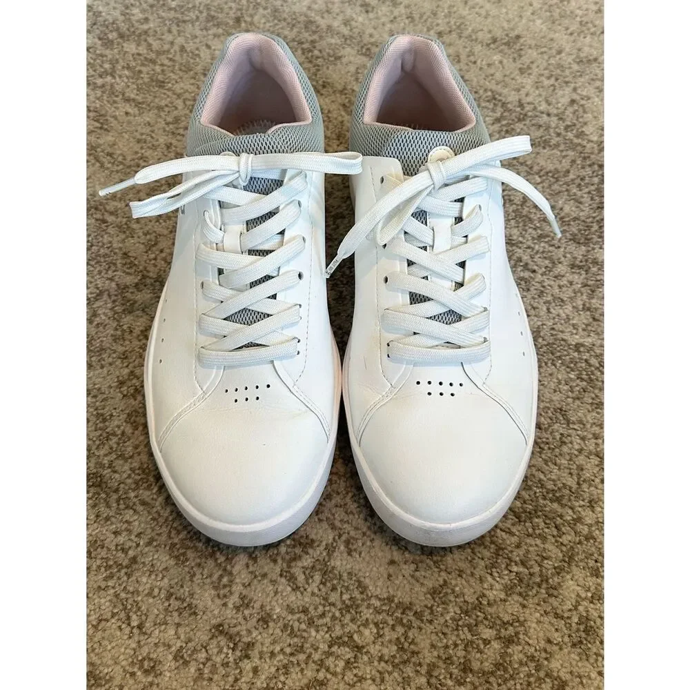 On Running The Roger Advantage Women’s Sneaker 10